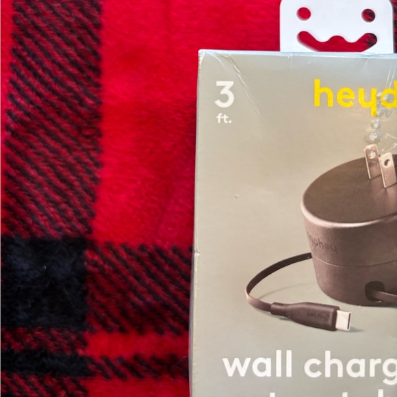 Heyday USB 3 rectractable phone charger - Picture 4 of 4